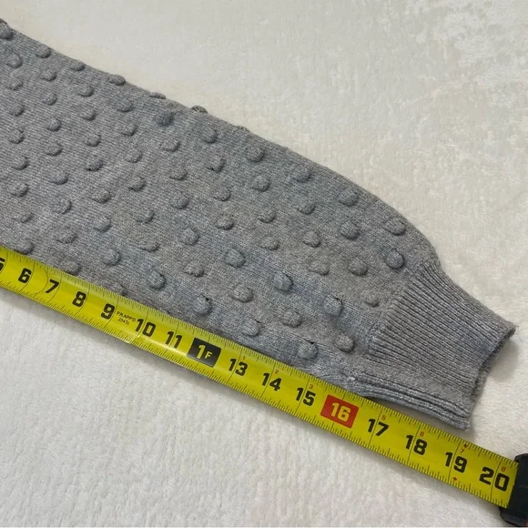 VINCE CAMUTO WOMENS KNIT SWEATER, SIZE LARGE. GRAY. - Picture 2 of 6